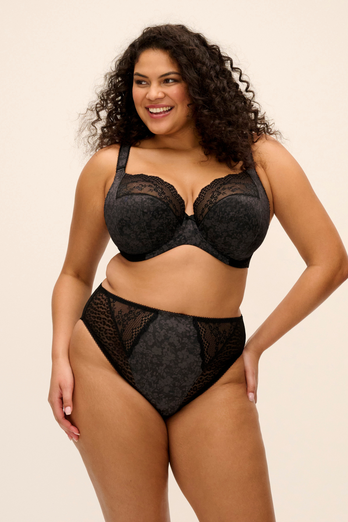 Lucie Stretch Plunge Bra - Shush Lingerie