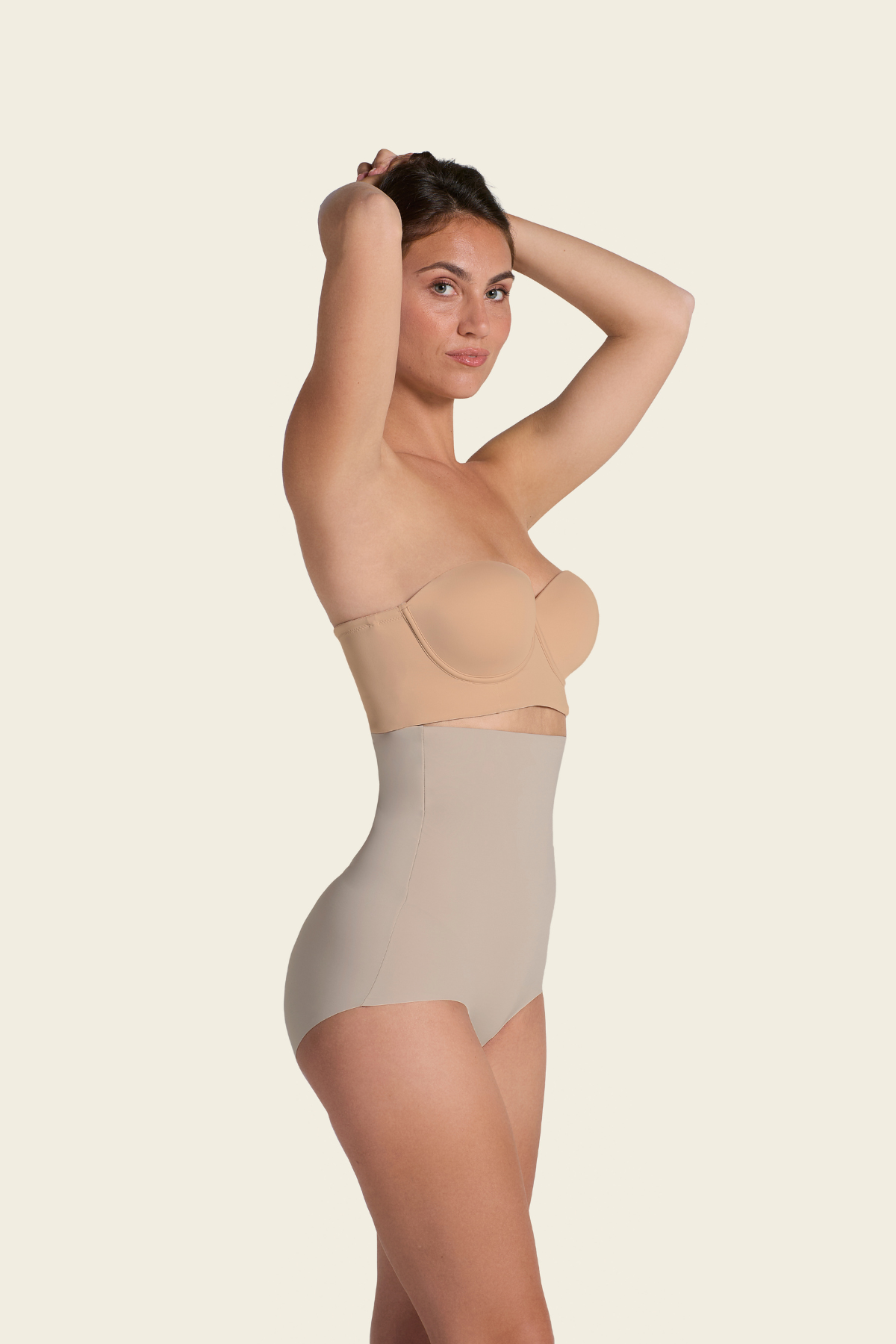 Extra High-Waisted Moderate Shaper Panty